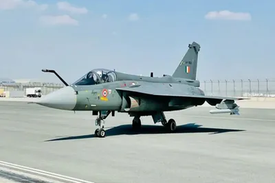 તેજસ mk 1a પહેલી વાર ઉડાન ભરી  રાજનાથ સિંહ કહ્યું કે આ એક નવો બેન્ચમાર્ક