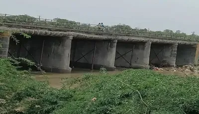 સુરેન્દ્રનગર જિલ્લામાં જર્જરિત એવા 12 પુલો પર વાહન વ્યવહાર બંધ કરાયો