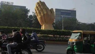 અમદાવાદમાં લકઝરી બસને લીધે ઝાડની ડાળી તૂટી પડતા એક્ટિવાચાલકનું મોત