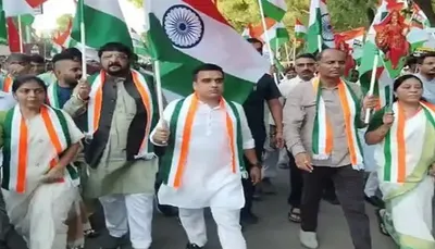 ગાંધીનગરમાં તિરંગા યાત્રામાં નગરજનો જોડાયા  ભારતિય સૈન્યના પરાક્રમને આપી સલામી