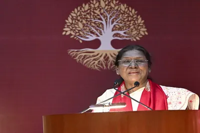 ભારતનું ફૂટવેર ક્ષેત્ર આત્મનિર્ભરતા અને વૈશ્વિક નિકાસમાં વધારાની વિશાળ તકો ધરાવે છેઃ રાષ્ટ્રપતિ