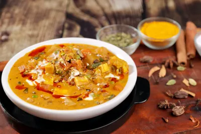 ઘરે જ બનાવો રેસ્ટોરન્ટ જેવા નવરત્ન કોરમા  જાણો રેસીપી