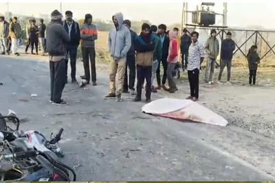 પાટડી નજીક અજાણ્યા વાહને બાઈકને અડફેટે લેતા 3 યુવાનના મોત