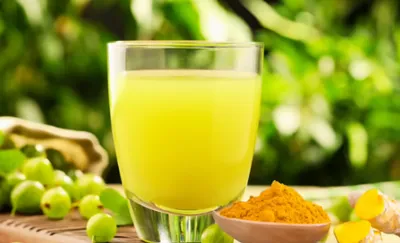 સવારની શરૂઆત કરો આમળા હળદરના પાણીથી  શરીર બનશે એનર્જીથી ભરપૂર