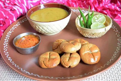 હવે ઘરે જ બનાવો રાજસ્થાની દાળ બાટી  જાણો રેસીપી