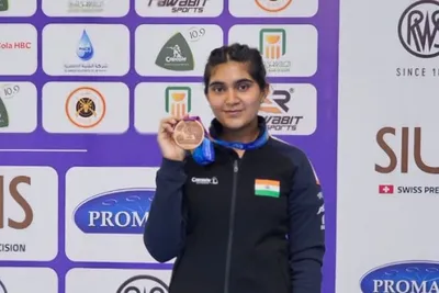 ઈશા સિંહે ઇજિપ્તમાં વિશ્વ નિશાનેબાજી સ્પર્ધામાં મહિલાઓની 25 મીટર પિસ્તોલ સ્પર્ધામાં કાંસ્ય ચંદ્રક જીત્યો