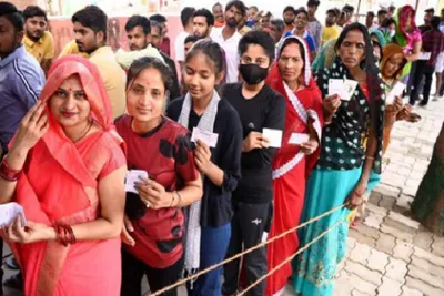 બિહાર ચૂંટણીઃ પ્રથમ તબક્કાની 121 બેઠકો ઉપર 5 વાગ્યા સુધીમાં 60 18 ટકા મતદાન