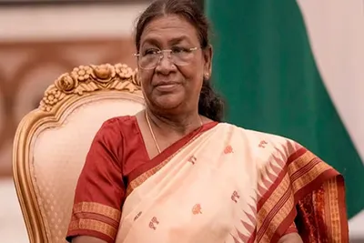 રાષ્ટ્રપતિ દ્રૌપદી મુર્મુ આફ્રિકાના બે દેશોની સત્તાવાર મુલાકાતના પ્રથમ તબક્કામાં અંગોલામાં પહોંચ્યા