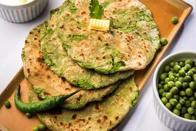 શિયાળામાં સ્પેશ્યલ વટાણાના પરાઠા બનાવો  જાણો રેસીપી