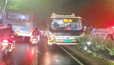 અમદાવાદમાં brts અને રિક્ષા વચ્ચે અકસ્માત  બસ રેલિંગ તોડી ડિવાઈડર પર ચડી ગઈ