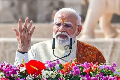 બંધારણ દરેક નાગરિકને સ્વપ્ન જોવા અને તેને પૂરા કરવાનો અધિકાર આપે છે  નરેન્દ્ર મોદી