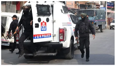 જમ્મુ કાશ્મીરમાં મોટા આતંકવાદી નેટવર્કનો પર્દાફાશ  નવની ધરપકડ