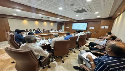 ગુજરાતના મુખ્ય ચૂંટણી અધિકારીએ sirની કામગીરી અંગે રાજકીય પક્ષો સાથે કરી બેઠક