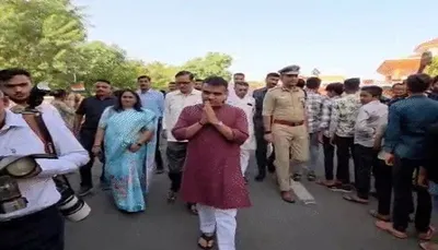 નાયબ મુખ્યમંત્રી હર્ષ સંઘવી 30 ips સાથે આજે કચ્છના સરહદી વિસ્તારમાં ગ્રામજનોને મળ્યા