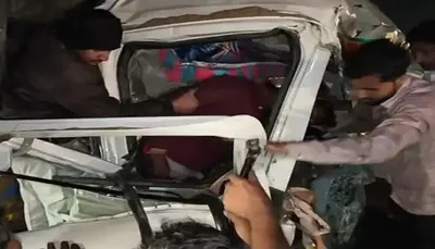 બનાસકાંઠામાં અકસ્માતના બે બનાવોમાં બેના મોત  થરા હાઈવે પર ટ્રેલર ડમ્પર ટકરાયા