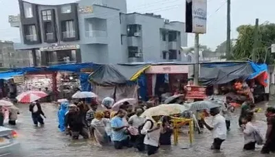 અંબાજીમાં ભાદરવી પૂનમના મેળાના આજે અંતિમ દિવસે મેઘરાજાએ ભાવિકોને ભીંજવ્યા