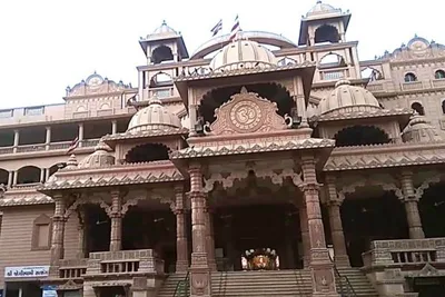 મેમનગર ગુરુકુલમાં  તીર્થ માટી યાત્રા થી સર્જાયાં અખંડ ભારતનાં દિવ્ય દૃશ્યોઃ જુઓ વીડિયો