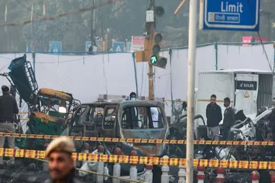 દિલ્હી બોમ્બ વિસ્ફોટ પછી કાશ્મીરમાં મોટી કાર્યવાહી   વ્હાઇટ કોલર ટેરર  મોડ્યુલનો પર્દાફાશ