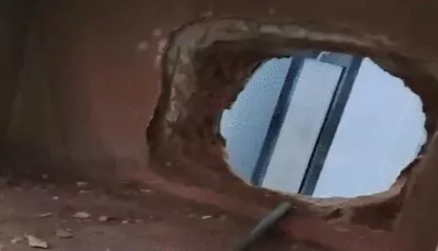 સુરતમાં જ્વેલર્સની દૂકાનમાં બાકોરૂ પાડીને ચોર 1 96 લાખની મત્તા ઉઠાવી ગયા