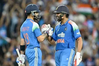 રોહિત અને વિરાટ ભારત માટે સૌથી વધુ મેચ રમનાર જોડી  તેંડુલકર દ્રવિડનો રેકોર્ડ તોડ્યો