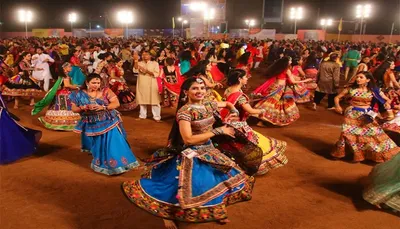 અમદાવાદમાં નવરાત્રીના તહેવારોમાં રાત્રે 12 વાગ્યા બાદ લાઉડ સ્પીકર વગાડવા પર પ્રતિબંધ