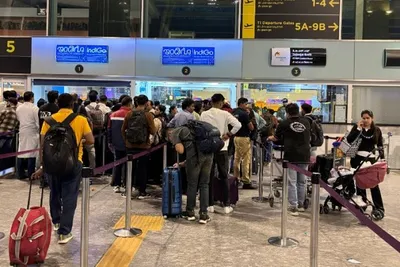 ત્રણ દિવસથી સતત મોટી સંખ્યામાં ફ્લાઇટ્સ રદ થવા બદલ ઈન્ડીગોએ મુસાફરોની માફી માંગી