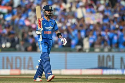 દક્ષિણ આફ્રિકા સામેની વન ડેમાં કોહલીએ ફટકારી 53મી સદી  સચીનનો વધુ એક રેકોર્ડ તોડ્યો