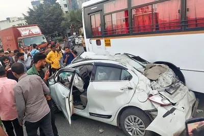 પુણે બેંગલુરુ હાઇવે પર અકસ્માતમાં આઠ લોકોના મોત  14 લોકો ઘાયલ