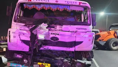 હિંમતનગર gidc નજીક હાઈવેના ઓવરબ્રિજ પર રોડ રોલરને ટ્રકે ટક્કર મારતા 4નો મોત