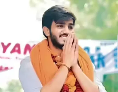 dusu ચૂંટણી  abvp ના ઉમેદવારોને પ્રમુખ  સચિવ અને સંયુક્ત સચિવ પદ માટે વિજયી જાહેર કરાયાં