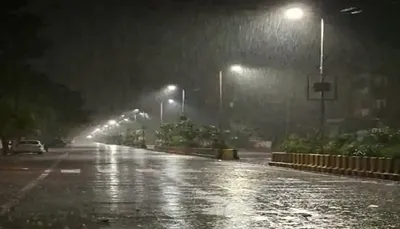 ભાવનગરમાં નવરાત્રીના પ્રથમ દિવસે બે ઈંચ વરસાદ પડતા રોડ રસ્તાઓ પર પાણી ભરાયા