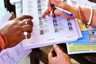 અમદાવાદમાં sirના ફોર્મ ભરવા માટે વર્ષ 2002 બાદ સ્થળાંતર થયેલા મતદારોને પડતી મુશ્કેલી