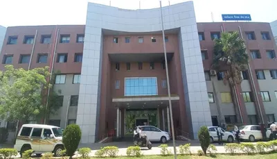 ગુજરાતમાં જમીન માપણીના સર્વેયરોને લાયસન્સ આપવાની સત્તા કલેકટરને હવાલે