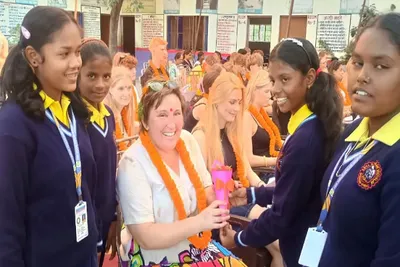 ડેનમાર્કના 41 વિદ્યાર્થીઓના જૂથે વારાણસીના નાગપુર ગામની શૈક્ષણિક મુલાકાત લીધી