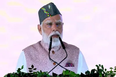 પ્રધાનમંત્રી નરેન્દ્ર મોદીએ ઉત્તરાખંડની સ્થાપનાના રજત જયંતી નિમિત્તે આઠ હજાર કરોડથી વધુના વિવિધ વિકાસ પ્રોજેક્ટ્સનું ઉદ્ઘાટન અને શિલાન્યાસ કર્યો