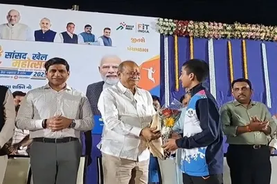 પંચમહાલમાં સાંસદ ખેલ મહોત્સવનો ભવ્ય પ્રારંભ  26 હજાર ખેલાડીઓએ ભાગ લીધો