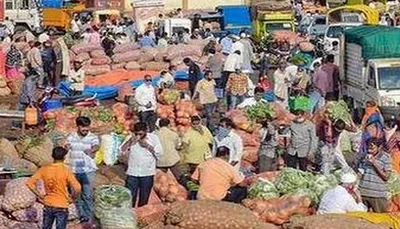 કમોસમી વરસાદને પગલે apmcમાં શાકભાજીની આવક 60 ટકા ઘટી  ભાવવધારાનો સંકેત