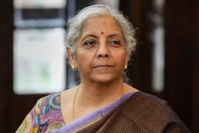 દુનિયા ઝડપથી બદલાઈ રહી છે  આગળ રહેવા માટે સૌએ મળીને કામ કરવું જરૂરી  નિર્મલા સીતારામણ