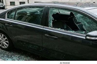 અમદાવાદના થલતેજમાં પાર્ક કરેલી કારના કાચ તોડીને રૂપિયા 9 20 લાખની ચોરી