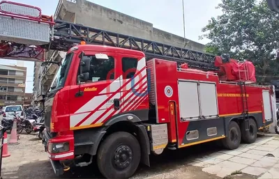 અમરાઈવાડીમાં જર્જરીત ઈમારતની ગેલરી ધરાશાયી થઈ  3 વ્યક્તિ ઘાયલ