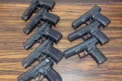 દિલ્હી પોલીસે પાકિસ્તાની ગુપ્તચર એજન્સી સાથે જોડાયેલા આંતરરાષ્ટ્રીય હથિયારોની દાણચોરીના નેટવર્કનો પર્દાફાશ કર્યો