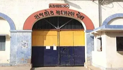 રાજકોટની સેન્ટ્રલ જેલની 30 ફુટ ઊંચી દીવાલ કૂદીને ભગવા જતો કેદી પટકાયો