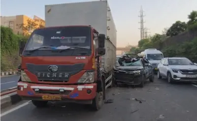 એસજી હાઇવે પર ટ્રક સાથે કાર અથડાતાં એક યુવાનનું મોત  ત્રણ ગંભીર ઇજાગ્રસ્ત