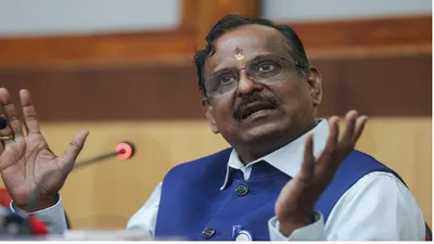 ભારતનો પ્રથમ માનવ અવકાશ મિશન ‘ગગનયાન’ 2027 સુધી લોન્ચ થશે   isro પ્રમુખ