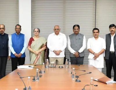 ગાંધીનગરઃ uccનાં અધ્યક્ષ અને સભ્યોએ cm ભૂપેન્દ્ર પટેલ સાથે કરી મુલાકાત