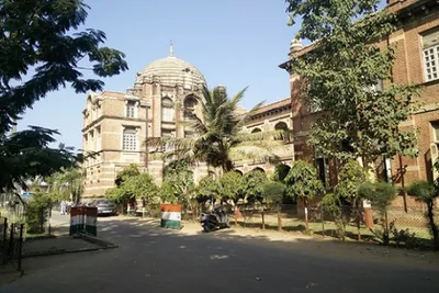 વડોદરાની m s યુનિવર્સિટીના કોમર્સ ફેકલ્ટીના વિદ્યાર્થીઓએ હવે ઈન્ટર્નશિપ કરવી પડશે